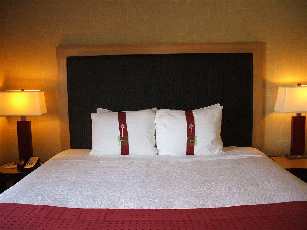 Holiday Inn Boise Airport By Ihg Pokoj fotografie